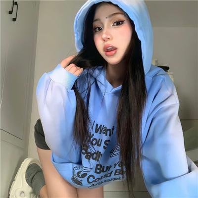 窗外有蓝天